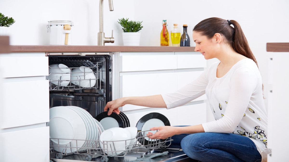 Những lưu ý khi sử dụng máy rửa chén 10 bộ