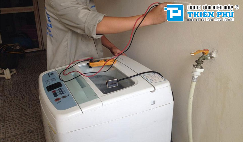 Máy giặt cửa trên Sharp bị rò điện nguyên nhân do đâu và cách khắc phục 