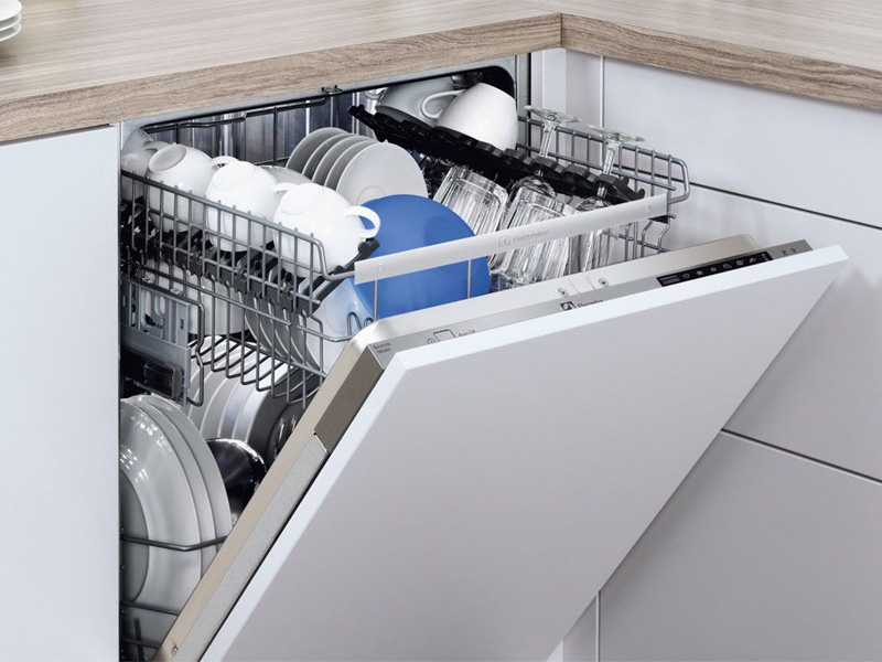 Bosch, Electrolux, Hafele - nên lắp máy rửa bát gì RẺ mà TỐT?