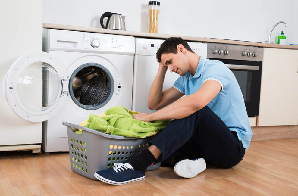 Máy sấy quần áo đột ngột dừng khi đang vận hành