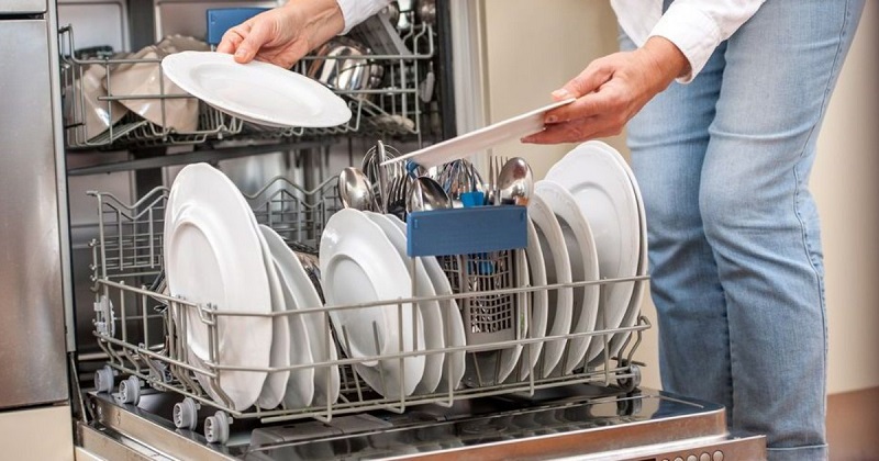 Nguyên nhân máy rửa bát Bosch báo lỗi e23 và cách khắc phục chi tiết