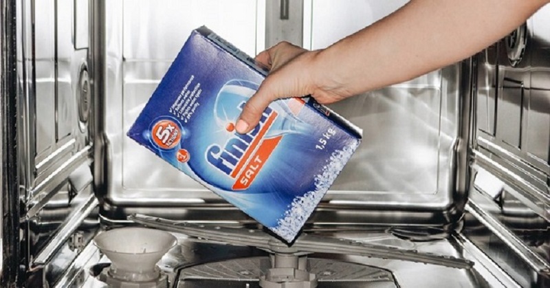 Cách đổ chất tẩy rửa vào máy rửa bát Bosch dễ như ăn kẹo