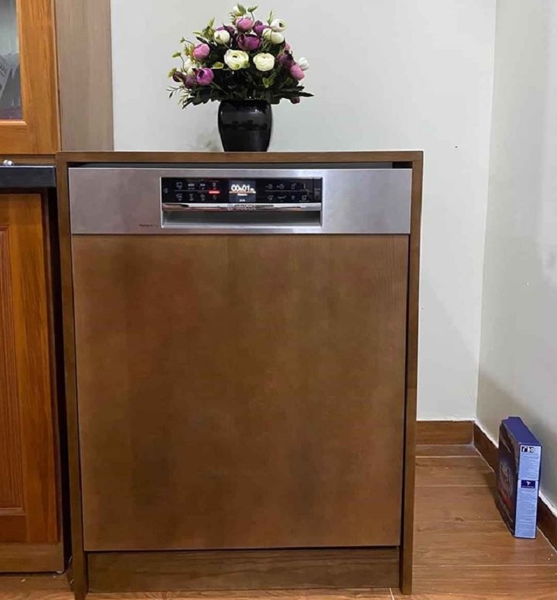 Giữa máy rửa bát Bosch bán âm serie 6 và 4 nên chọn mua loại nào tốt?