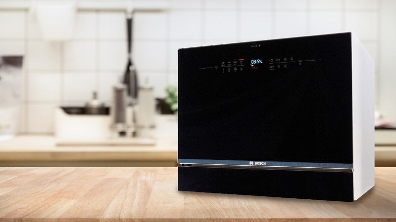 Có máy rửa chén Bosch 16 bộ, serie 8 phân khúc đặt bàn nhỏ gọn không?