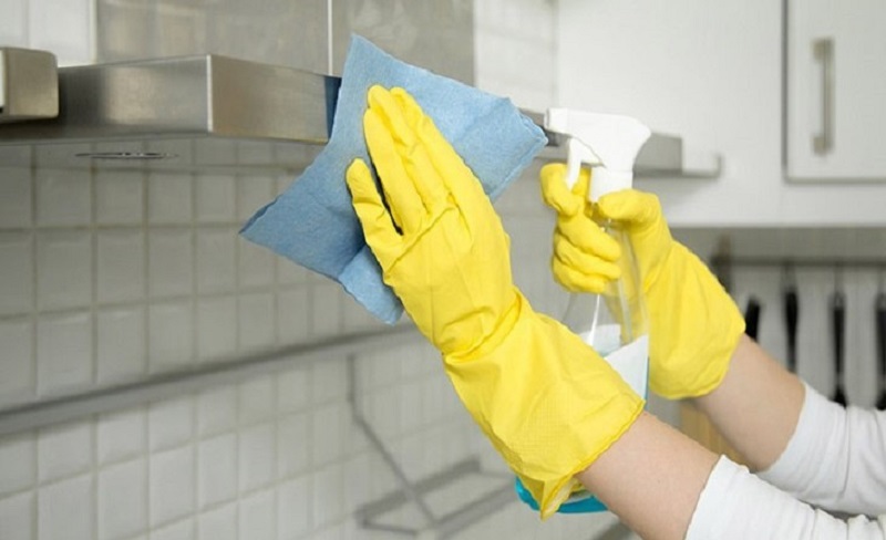 Bí quyết vệ sinh máy hút mùi đơn giản và hiệu quả ngay tại nhà