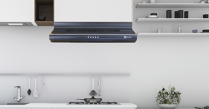 Vì sao máy hút mùi Electrolux EFT6510K phát ra tiếng ồn lớn khi hoạt động?