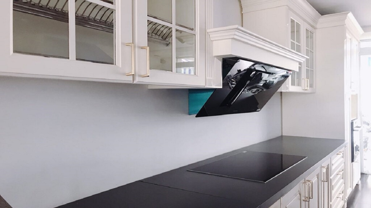 Máy hút mùi chữ T và máy hút mùi kính vát