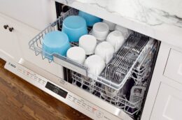 Giá máy rửa chén Bosch tháng 6 đồng loạt giảm, không mua lúc này thì lúc nào?