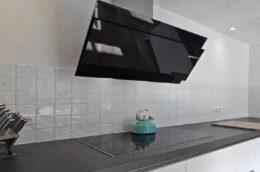 Giá hơn 21 triệu, máy hút mùi Bosch DWK97JQ60B chưa bao giờ có dấu hiệu hạ nhiệt