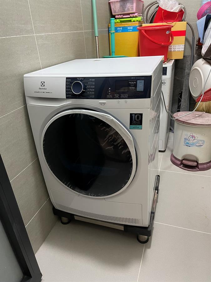 Review máy sấy quần áo Electrolux EDH804H5WB: Kiểu dáng, tính năng và giá thành
