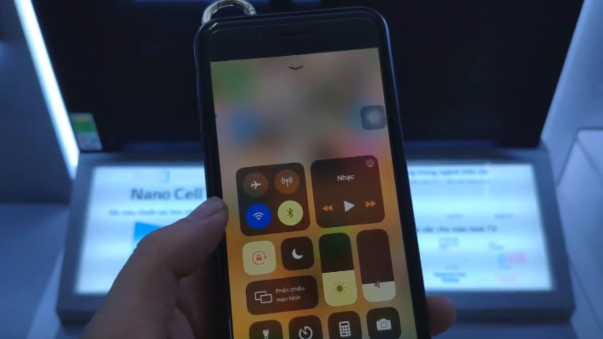 Cách chiếu màn hình từ điện thoại lên tivi LG cực dễ cho người dùng iPhone