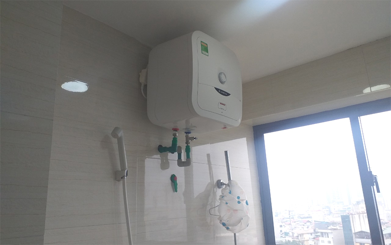 Tìm hiểu khả năng chống giật trên chiếc bình nóng lạnh Ariston 15 lít Andris2 15R