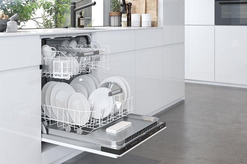 Máy rửa bát Bosch serie 4 SMI4ECS14E - Giảm 37%