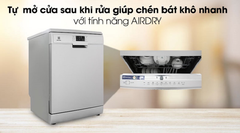 máy rửa bát Electrolux ESF5512LOX tự mở cửa