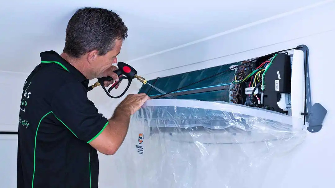 Chia sẻ 10 công nghệ và tính năng đáng chú ý trên điều hòa Daikin 22000btu FTKB60ZVMV
