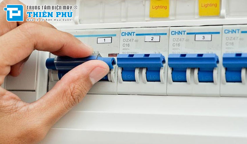 Có nên tắt Aptomat cho điều hòa hay không? Những lưu ý mọi người cần biết
