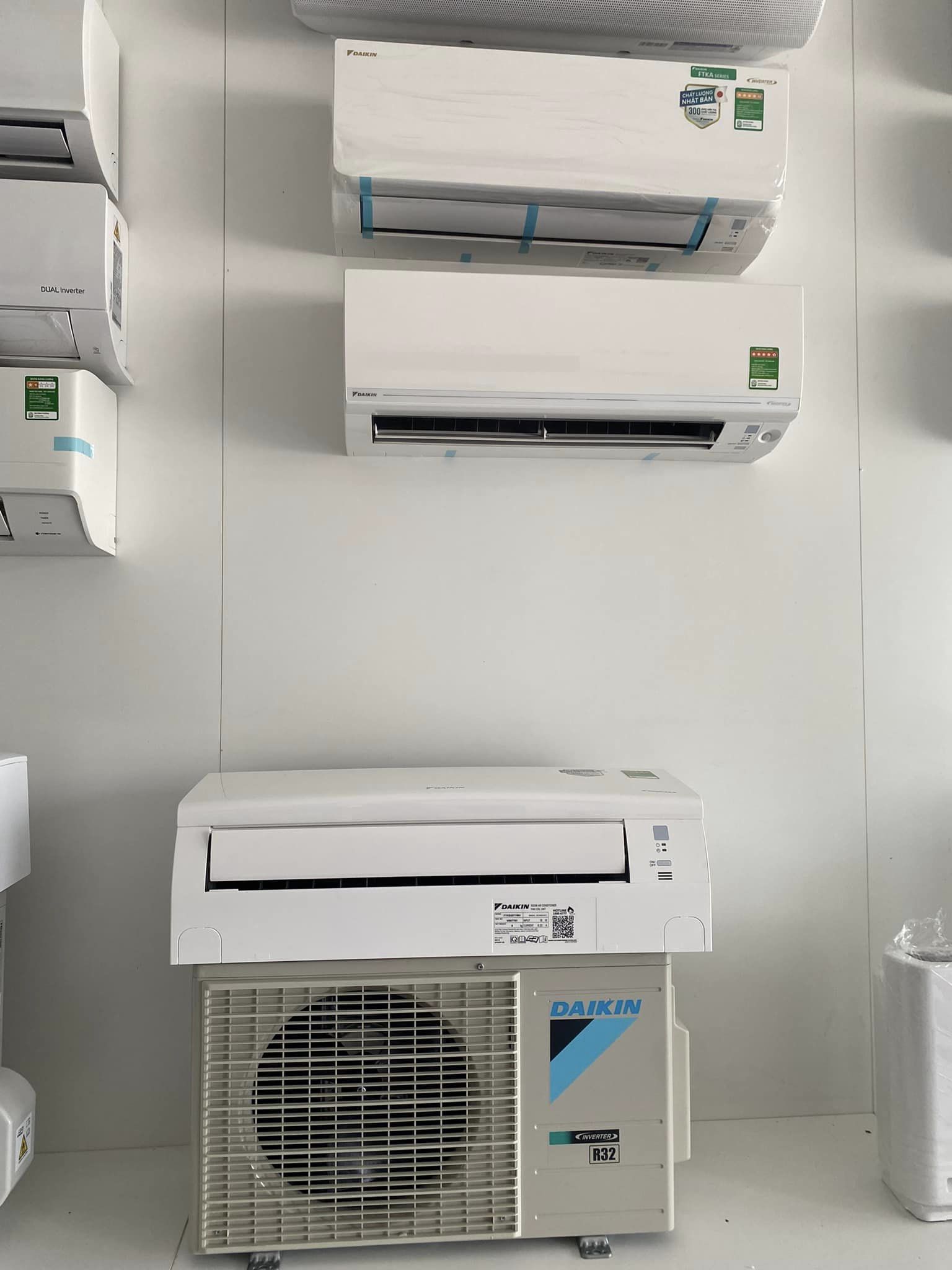 Điều hòa Daikin FTKB25YVMV mới 2024: Chỉ 2 nghìn 1 đêm, khí sạch mát tận hưởng cả ngày