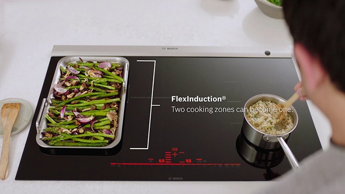 Review chi tiết công nghệ Flexinduction Zone trên bếp từ Bosch đa vùng nấu