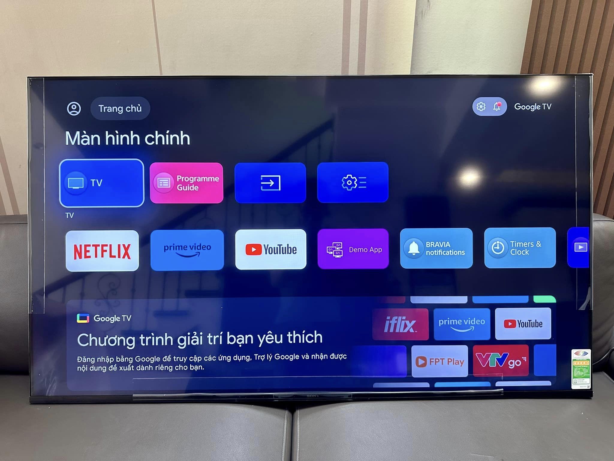 Top 5 smart tivi Sony 65 inch đang được giảm giá chỉ còn dưới 20 triệu đáng mua