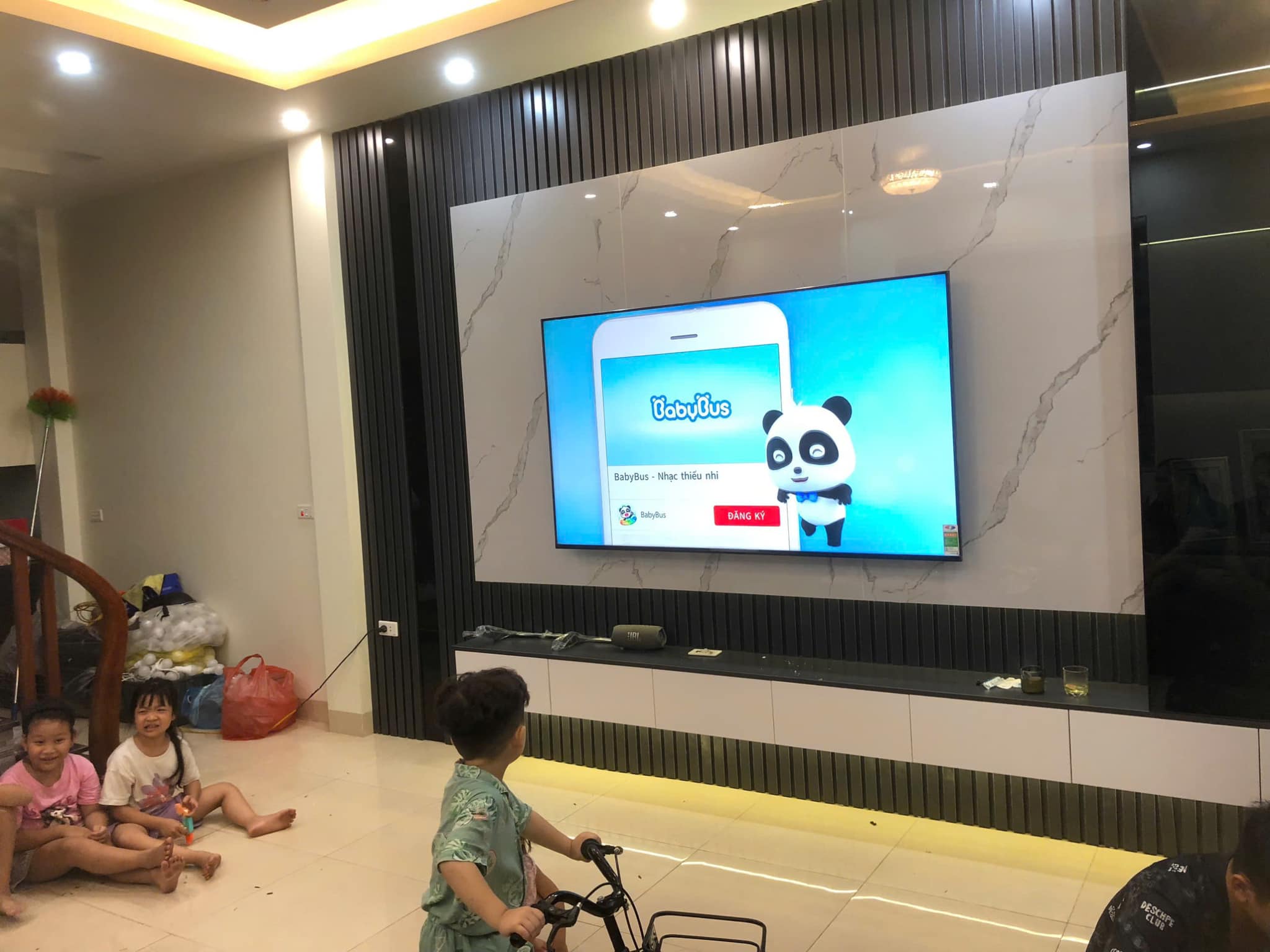 Google tivi Sony OLED 65 inch 4K K-65XR80 có gì đặc biệt mà lại được ưa chuộng đến vậy?