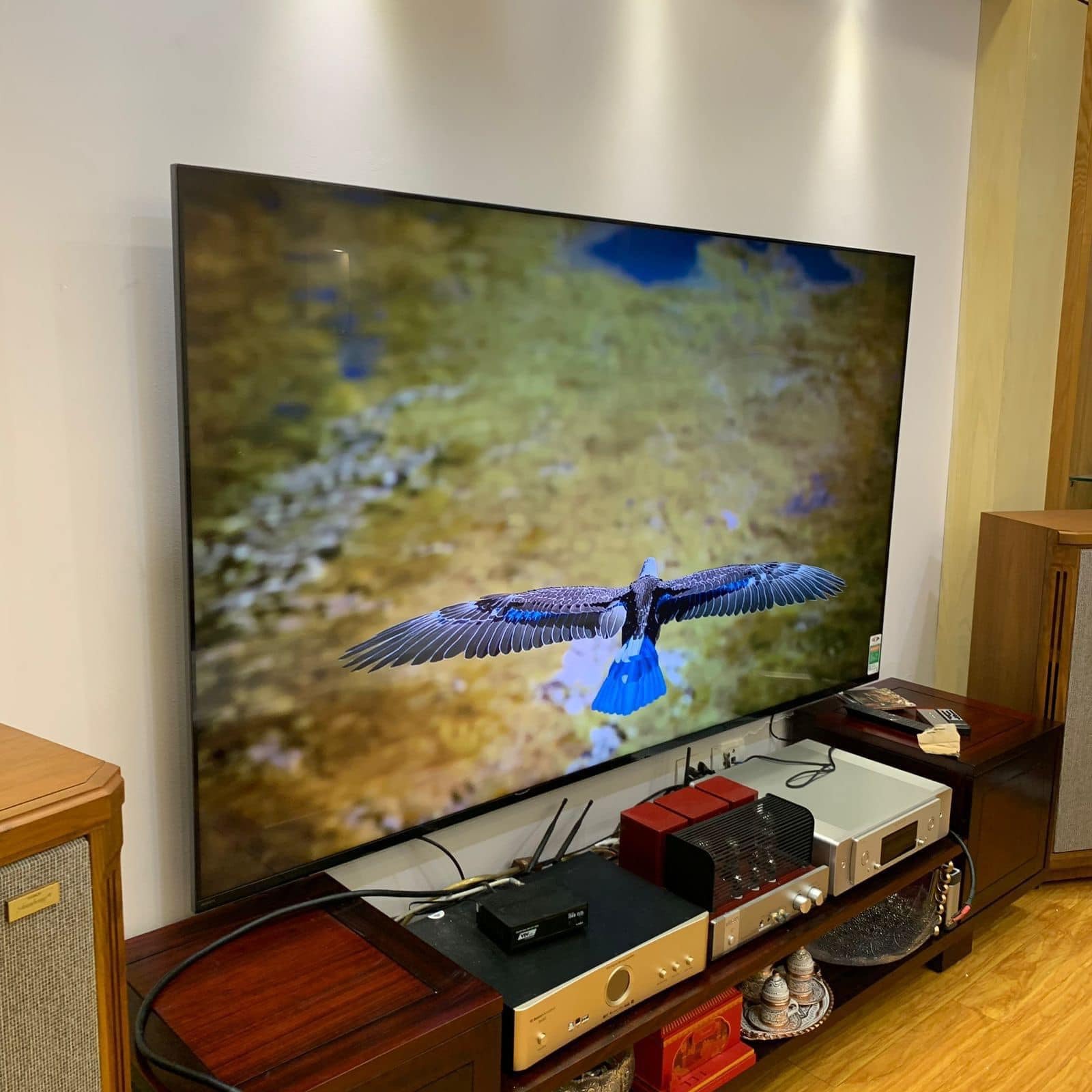 Chia sẻ các model tivi Sony 75 inch và 85 inch siêu chất lượng cho không gian sang trọng