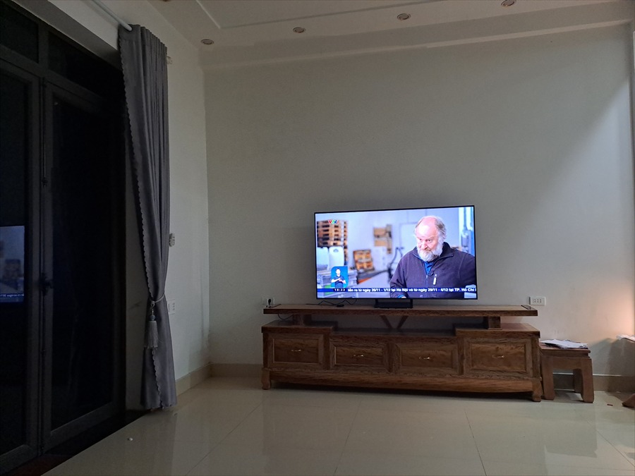 Tivi Samsung 65 inch QA65Q60DAKXXV: Sự lựa chọn hoàn hảo cho phòng khách căn hộ