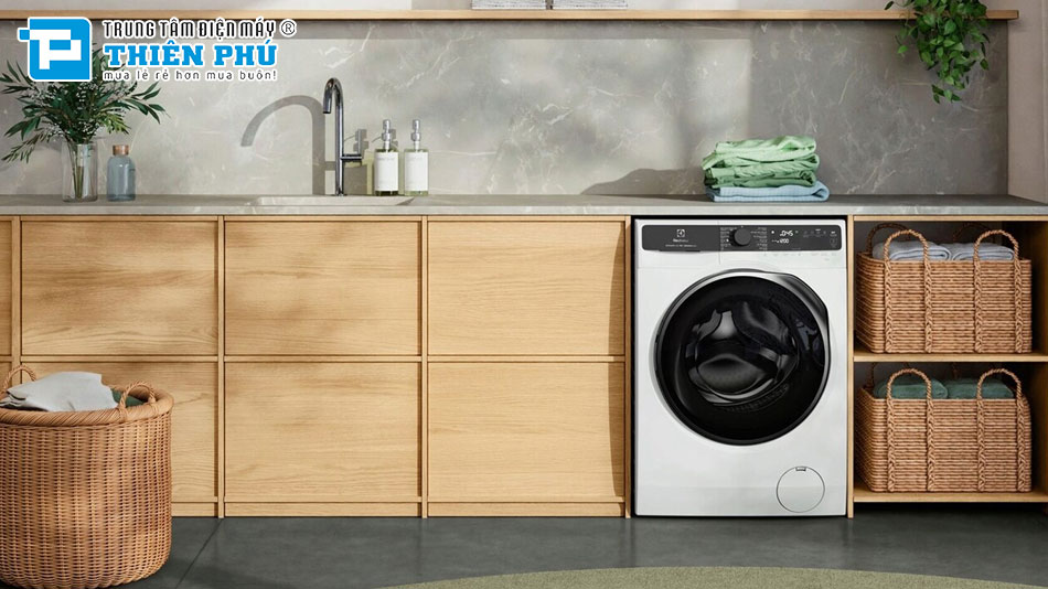 Máy giặt Electrolux 13Kg EWF1343R7WC: Khối lượng giặt "khổng lồ" mà giá rất hợp lý