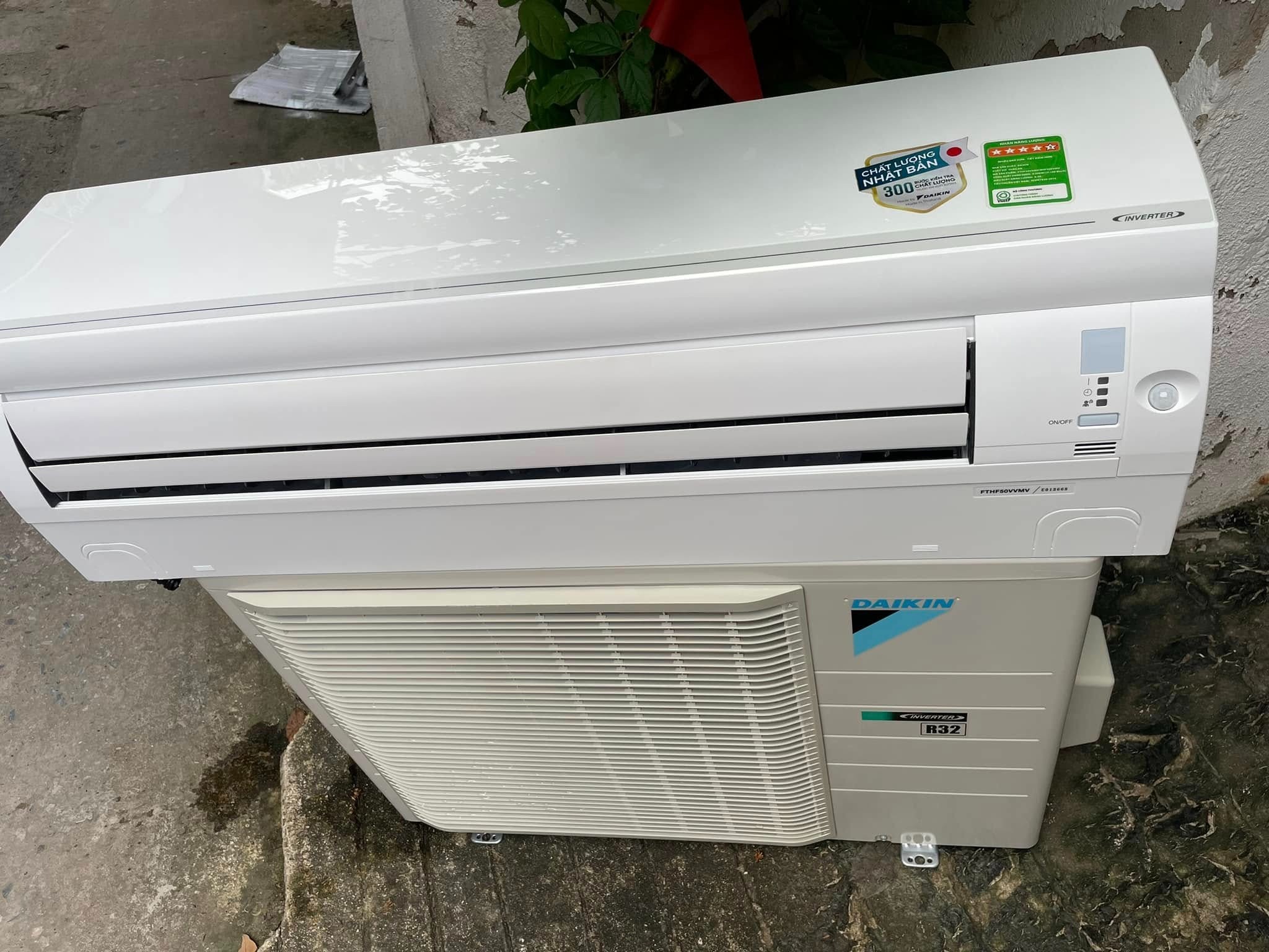 Đánh giá chi tiết về ưu nhược điểm của điều hòa Daikin 18000btu 2 chiều FTHF50VAVMV