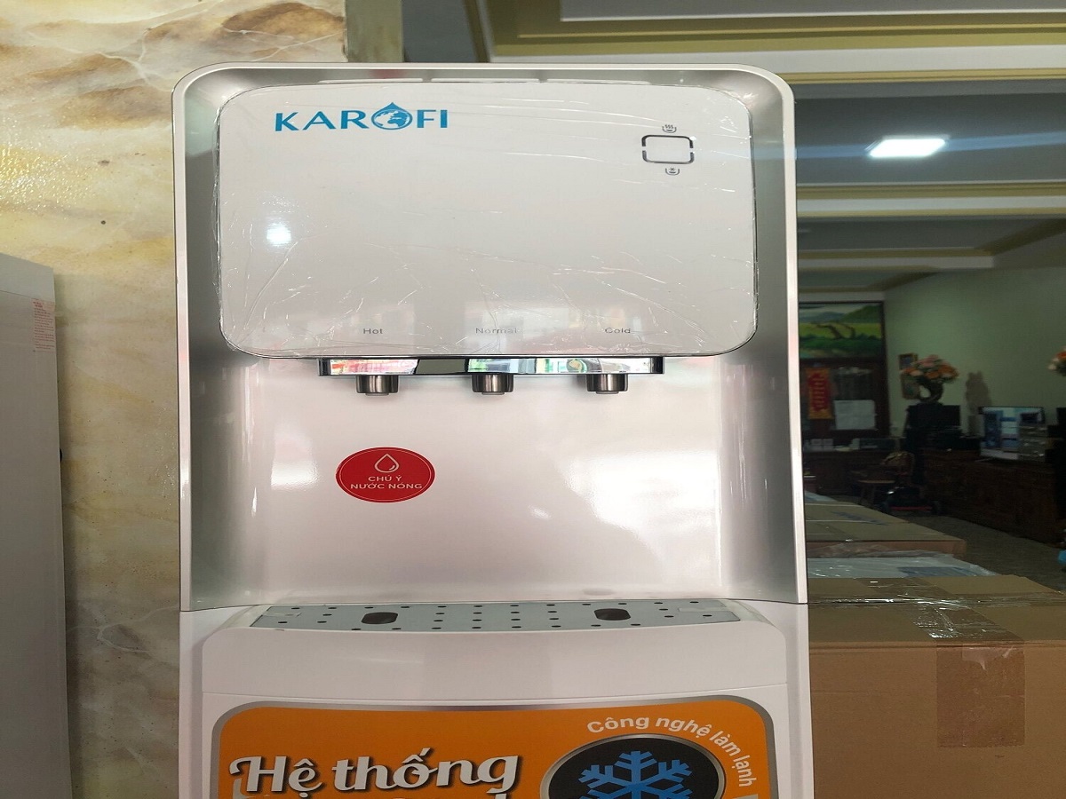 Cây nước nóng lạnh karofi 3 vòi HC19 – công nghệ tiên tiến, đáp ứng mọi nhu cầu sử dụng