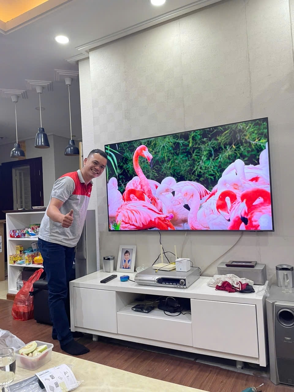 Chia sẻ về các đặc điểm nổi bật của smart tivi Samsung QLED 65 inch QA65Q60DAKXXV