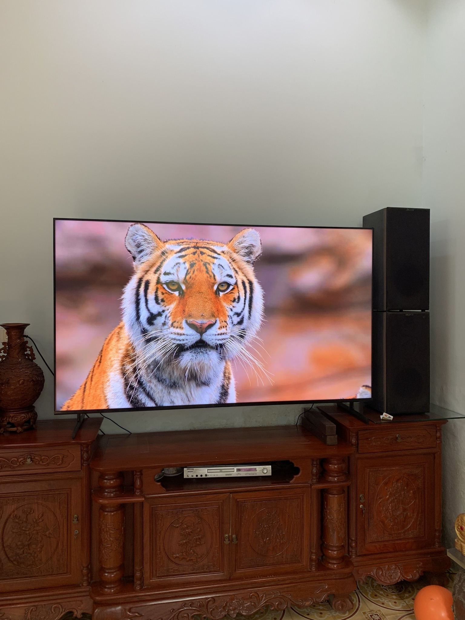 Đánh giá về chất lượng hiển thị trên google tivi Sony 75 inch 4K KD-75X85L