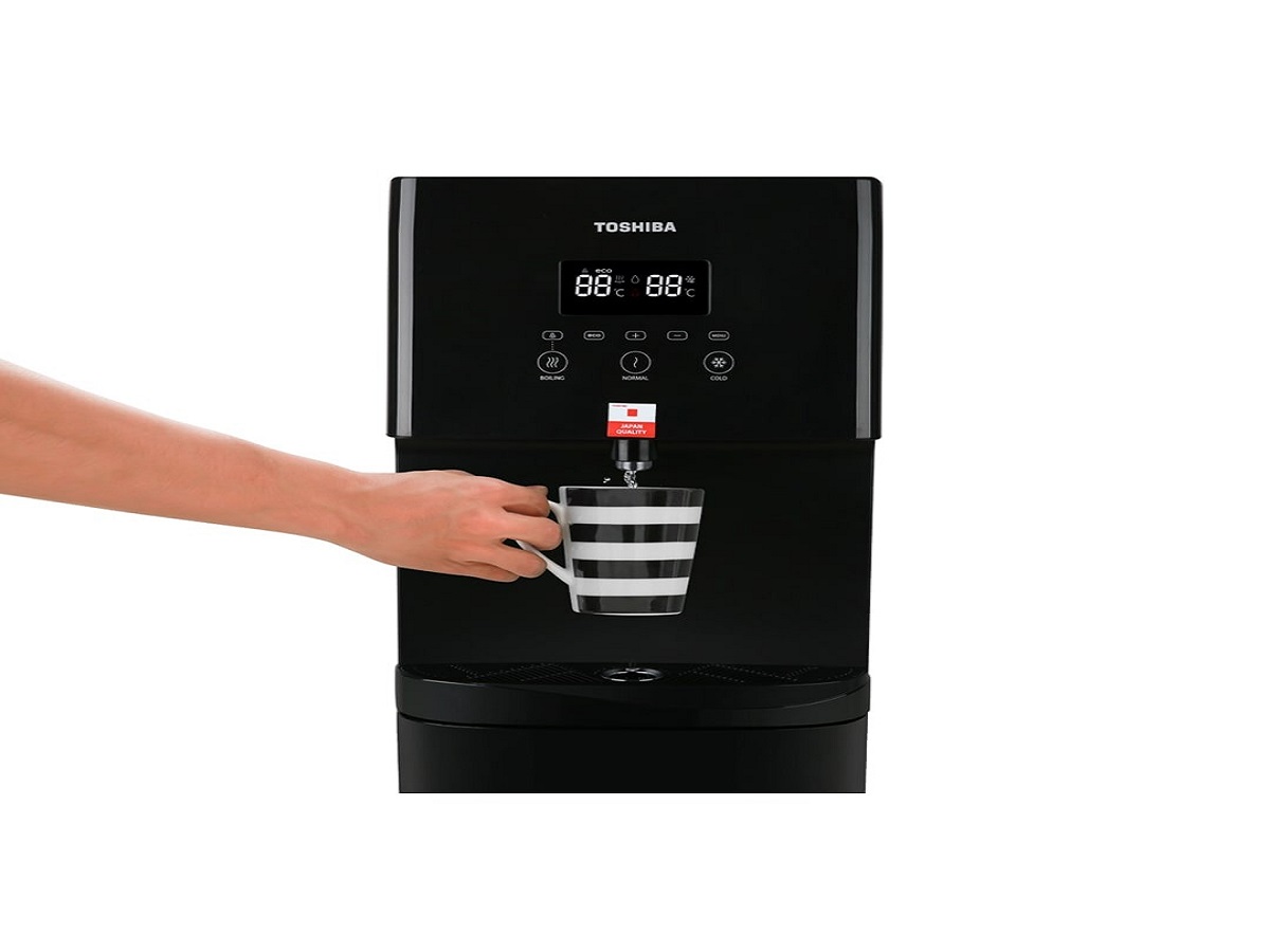 Đánh giá cây nước nóng lạnh Toshiba hút bình RWF-W1830BV (K) thiết kế hiện đại,sang trọng và  tiết kiệm điện