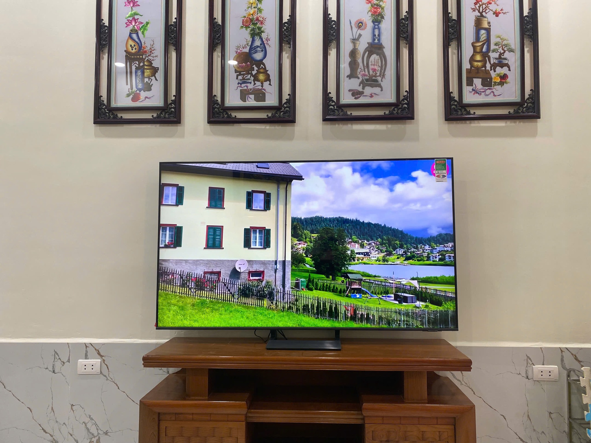 Tivi Samsung 65 inch 4K UA65U8500FKXXV, dòng tivi phân khúc giá rẻ đáng mua 2025