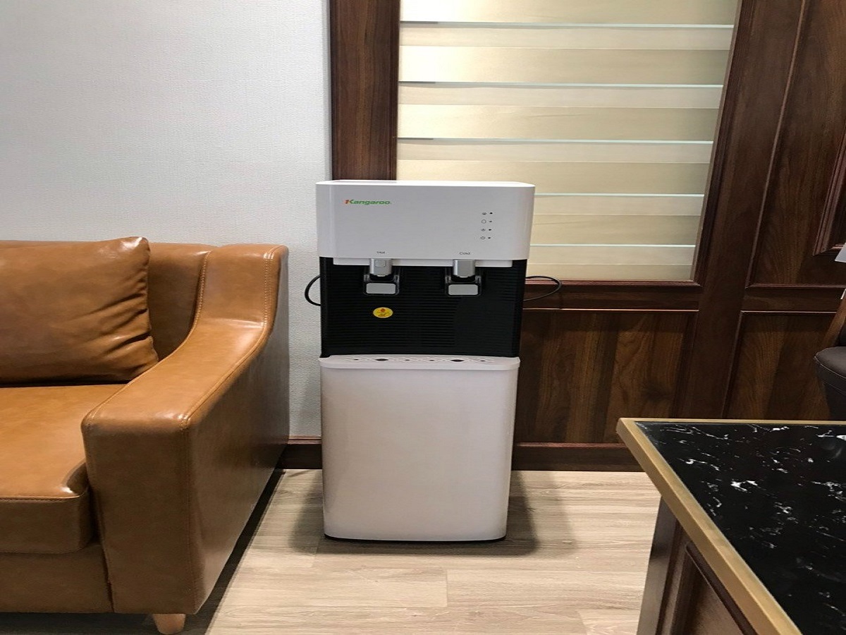 Cây nước nóng lạnh Kangaroo 2 vòi KG49A3 thiết kế sang trọng, hiệu năng ấn tượng