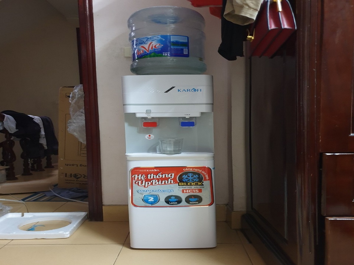 Cây nước nóng lạnh Karofi 2 vòi HC15 tiện ích đỉnh cao cho cuộc sống hiện đại