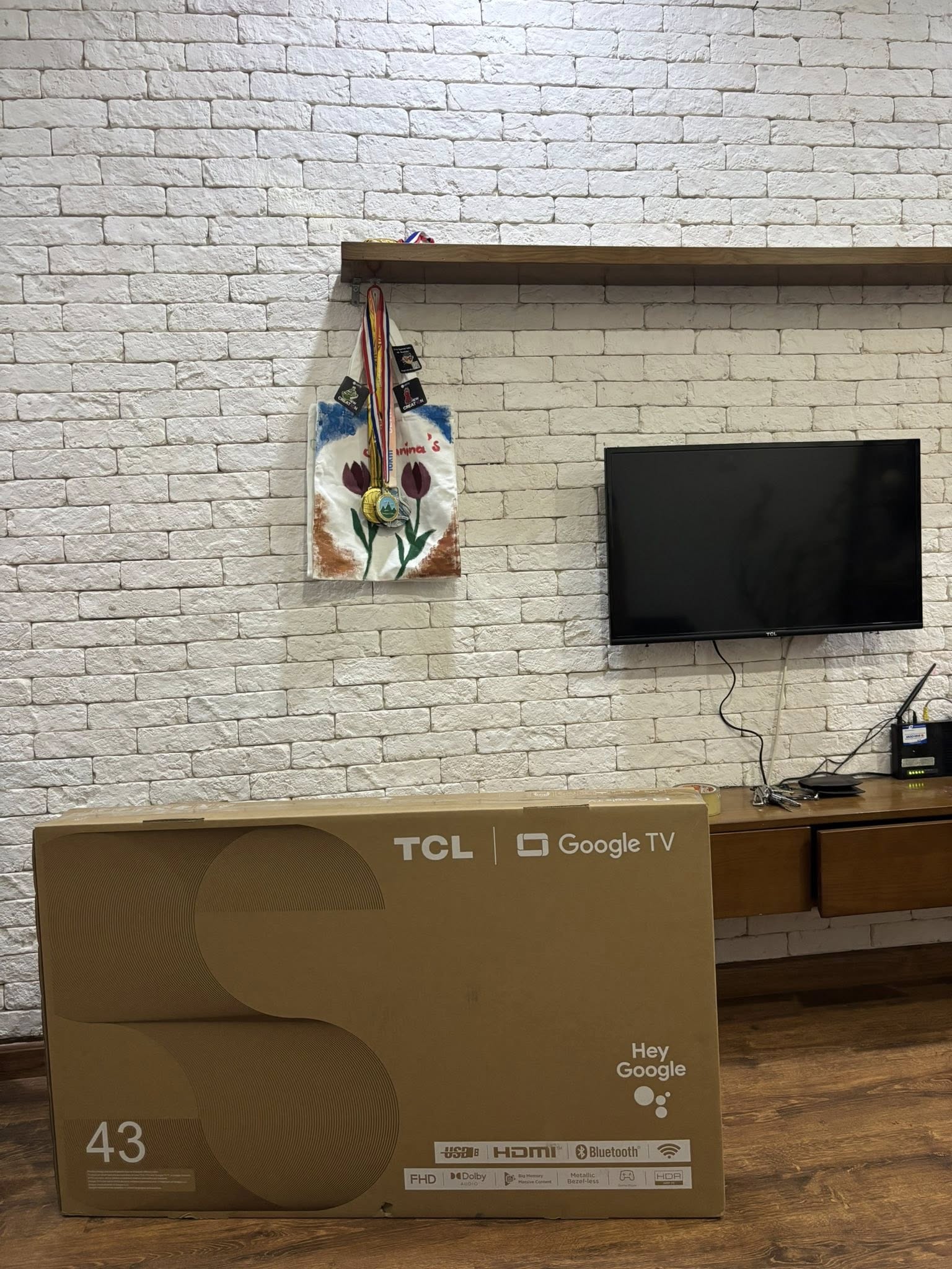 Tivi TCL 43 inch Full HD 43S5400, mẫu tivi giá rẻ có thể đáp ứng đầy đủ tiện ích thông minh