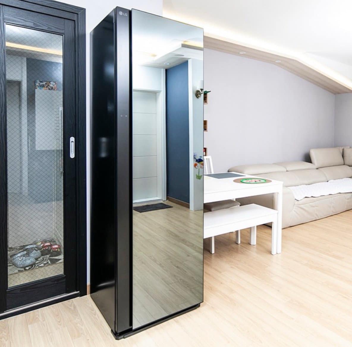 Ưu điểm đáng chú ý của tủ chăm sóc quần áo LG thông minh SC5GMR80H