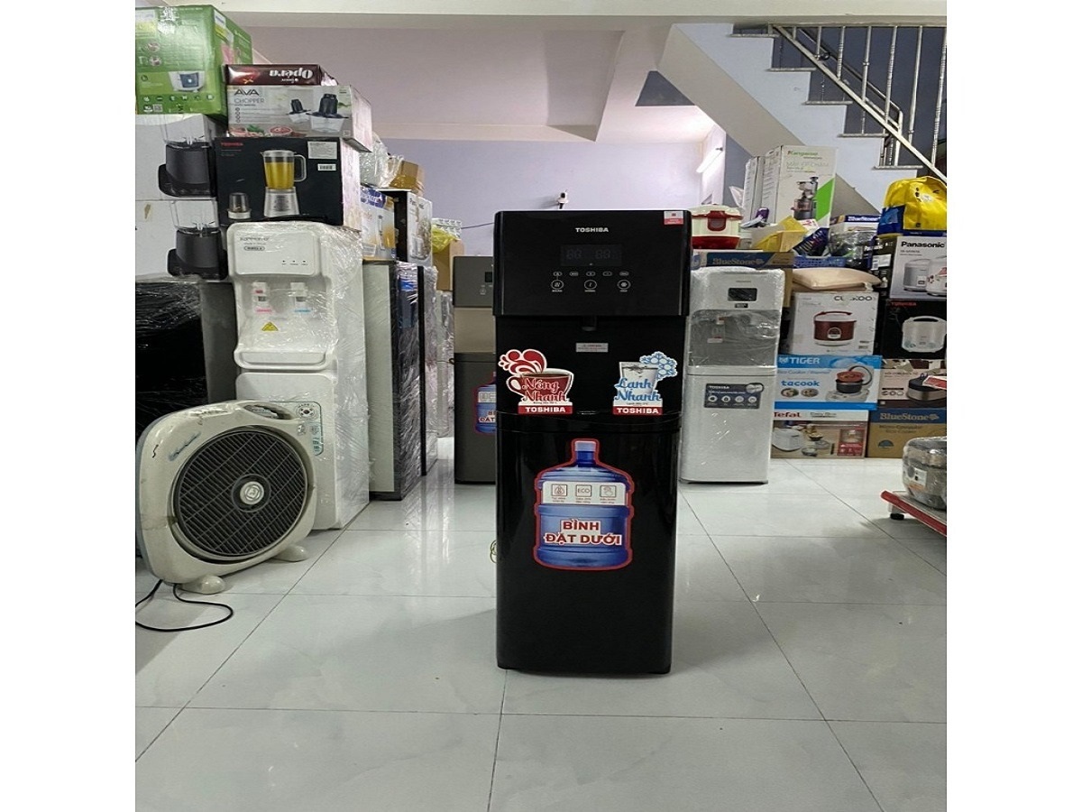 Cây nước nóng lạnh Toshiba 1 vòi RWF-W1830BV (K) điểm nhấn hoàn hảo cho không gian hiện đại