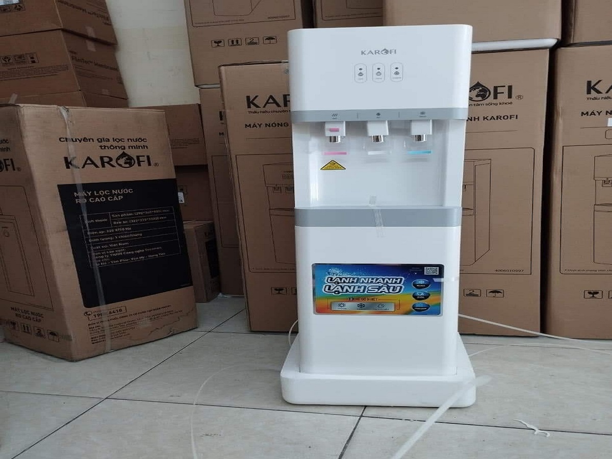 Cây nước nóng lạnh nguội Karofi 3 vòi HCV209 giải pháp toàn diện cho cuộc sống hiện đại