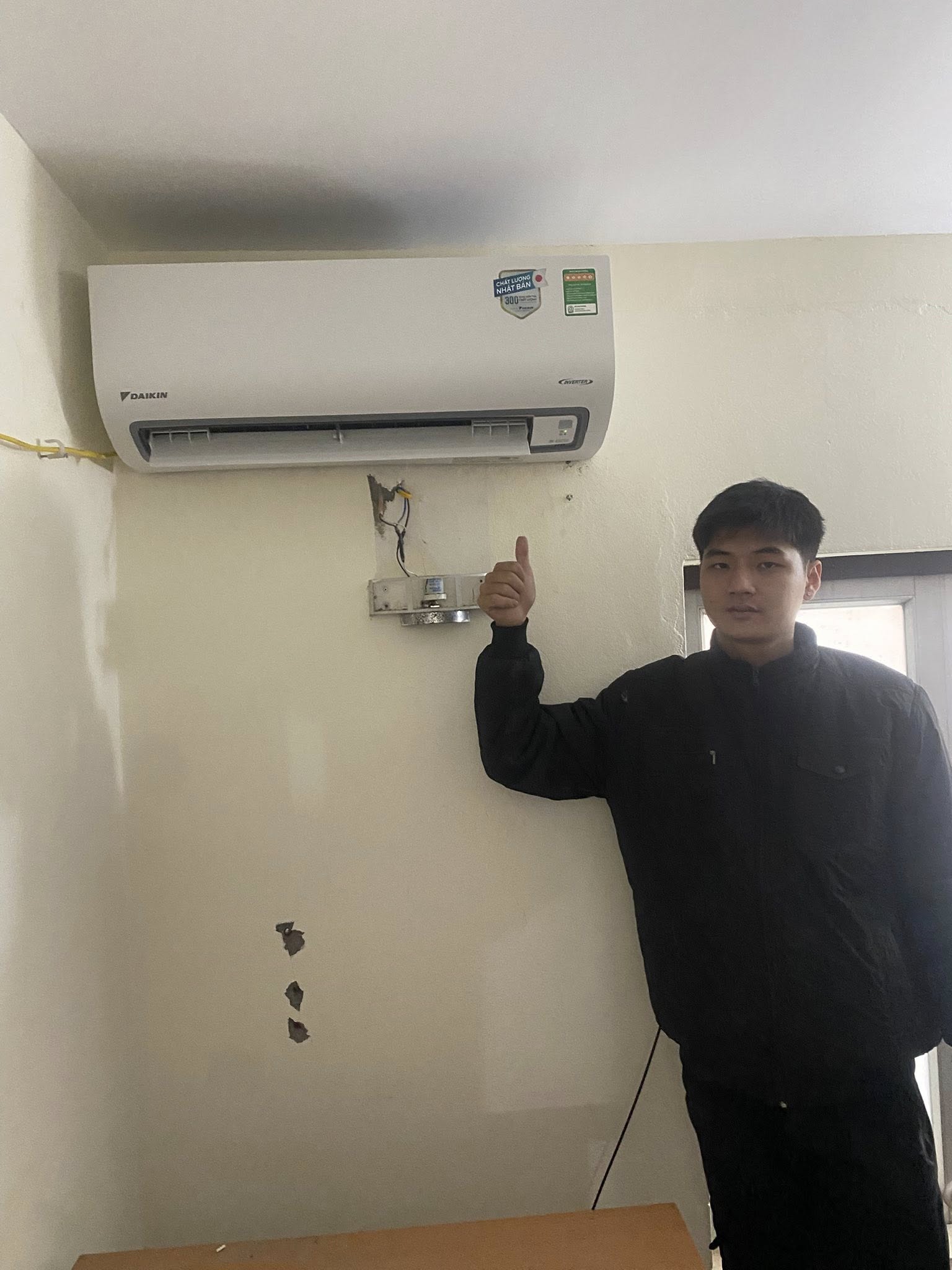 Điều hòa Daikin 18000btu 1 chiều FTKB50ZVMV, chất lượng quá đỉnh mà giá cực hợp lý