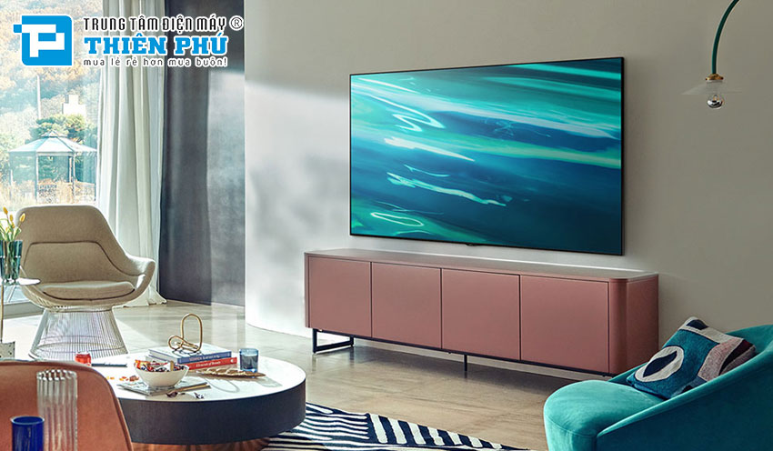 So sánh smart tivi Samsung 50 inch QA50Q8FAAKXXV với UA50U8000FKXXV: Thiết kế, hình ảnh và tính năng