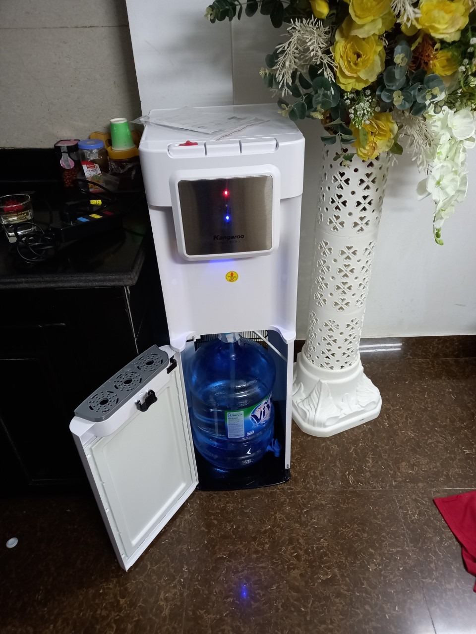 Cây nước nóng lạnh Kangaroo 1 vòi KG60A3 kết hợp hoàn hảo giữa công nghệ và thẩm mỹ