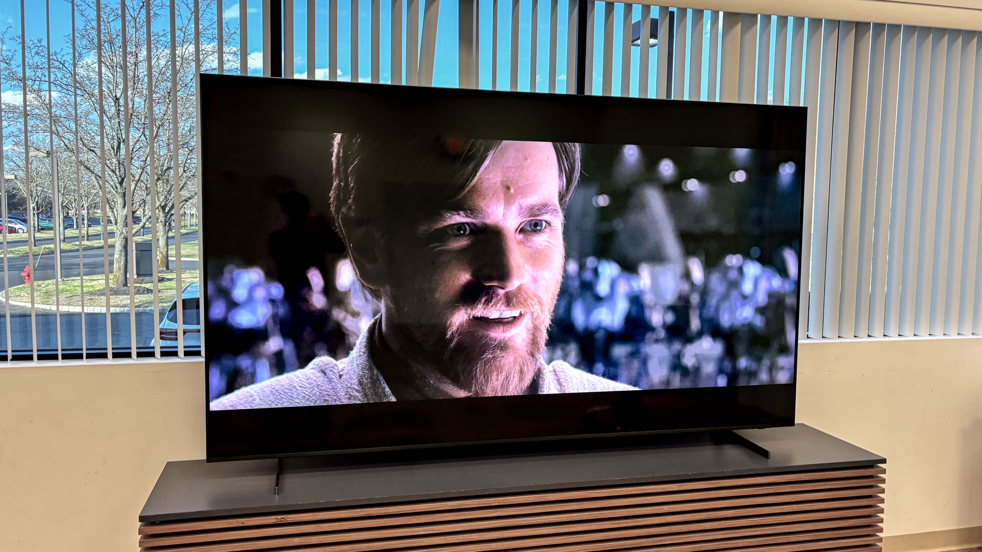Đánh giá chi tiết về tivi Samsung Neo QLED 75 inch 4K QA75QN80F mới 2025 có đặc điểm gì?