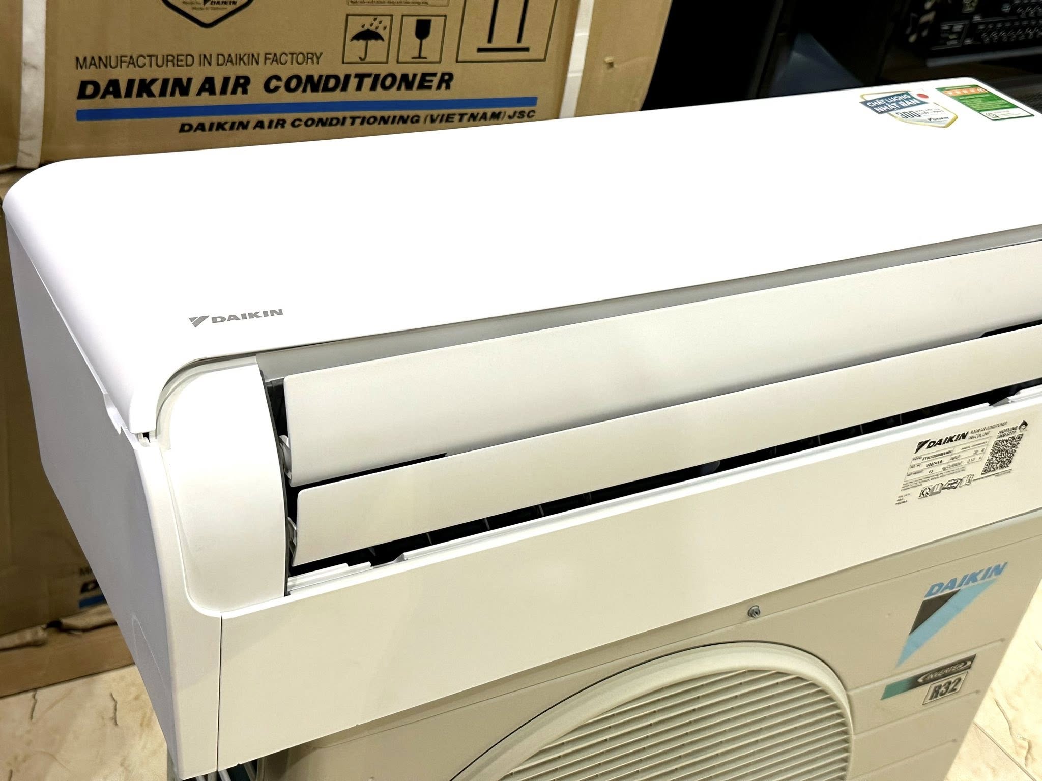 Tổng hợp về các công nghệ và tính năng có trên điều hòa Daikin 12000btu FTKY35ZVMV cao cấp