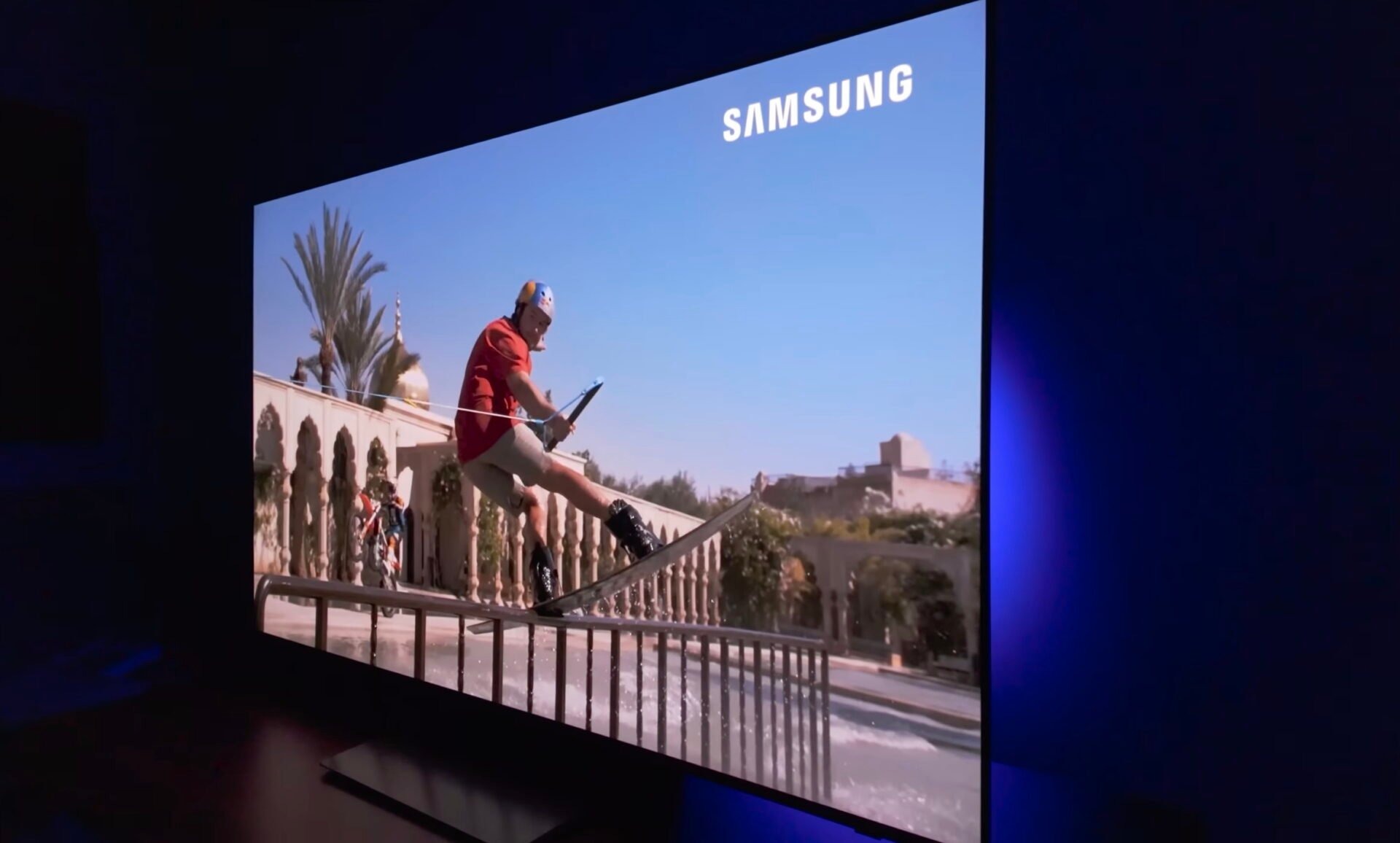 Review smart tivi Samsung 4K 77 inch OLED QA77S90F có những đặc điểm gì chú ý?