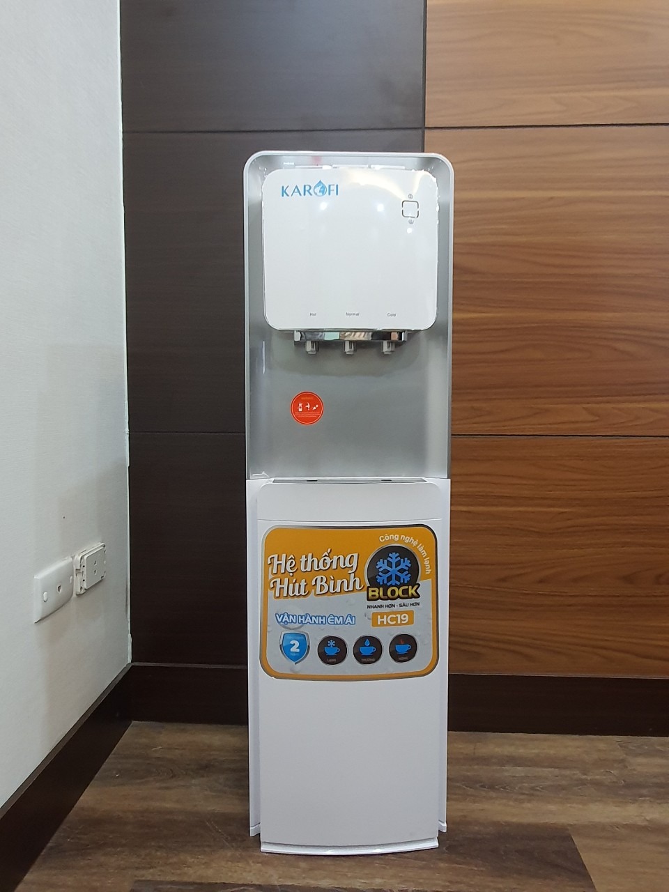 Cây nước nóng lạnh Karofi 3 vòi HC19 sự kết hợp hoàn hảo giữa công nghệ hiện đại và tiện ích đời sống