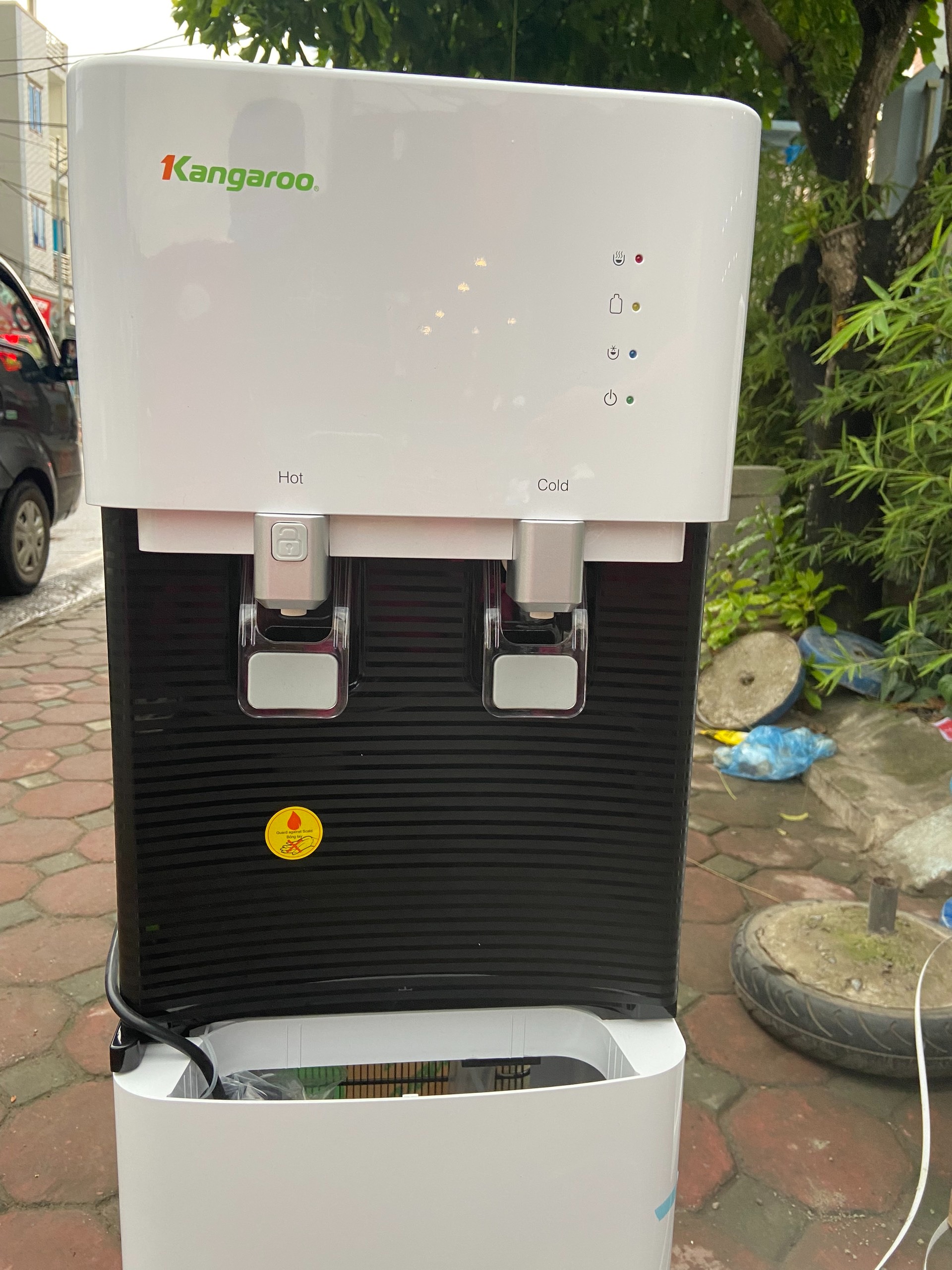 Cây nước nóng lạnh Kangaroo 2 vòi KG49A3 giải pháp công nghệ thông minh cho nguồn nước tiện nghi mỗi ngày
