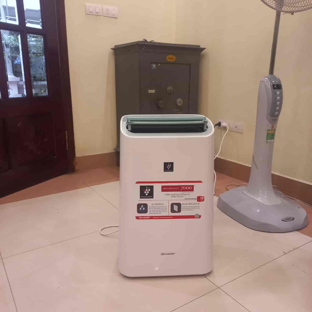 Đánh giá ưu nhược điểm của máy lọc không khí hút ẩm Sharp DW-E16FA-W