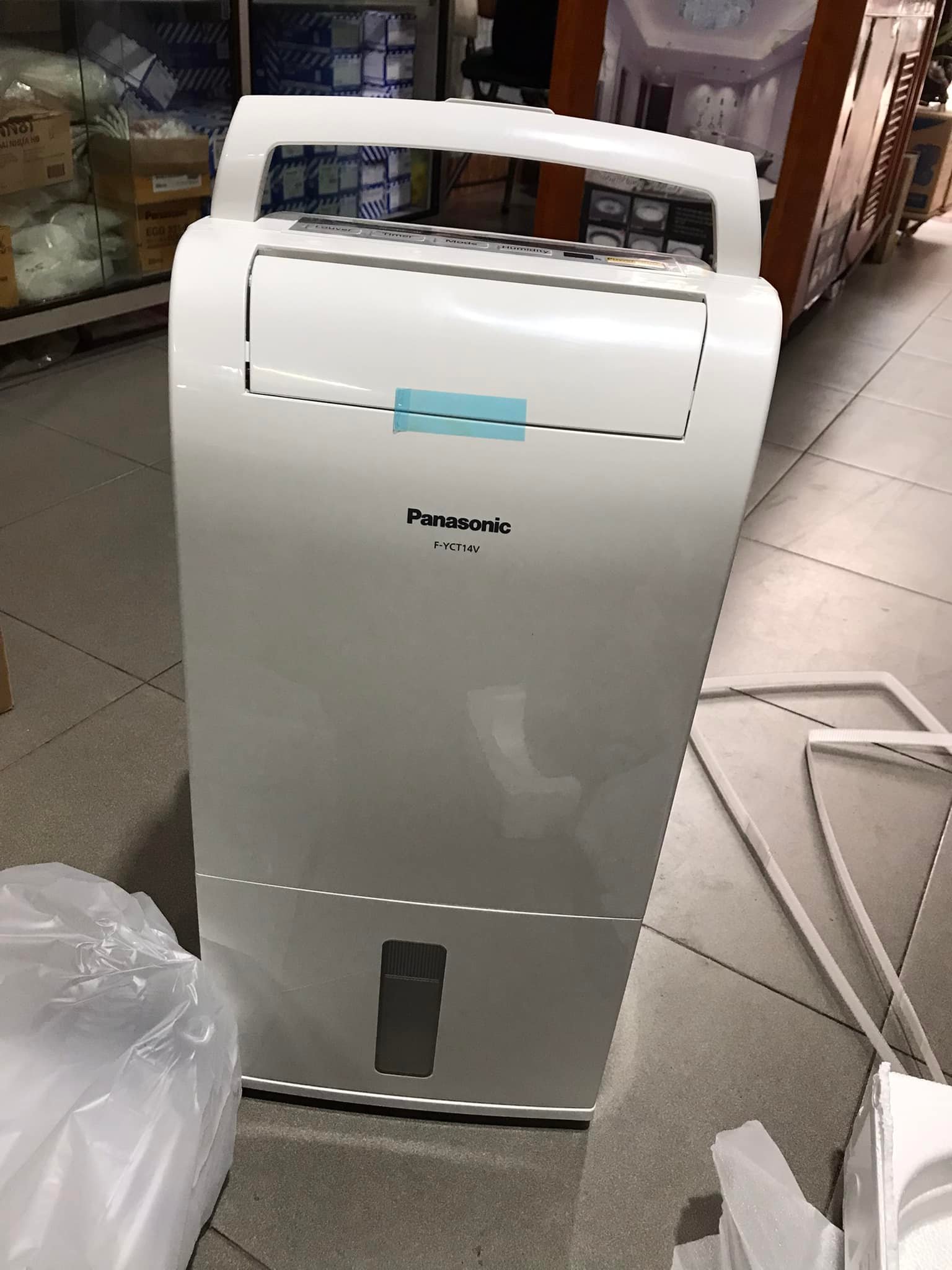 Máy hút ẩm Panasonic F-YCT14V có đáng lựa chọn trong tầm giá 6 triệu không?