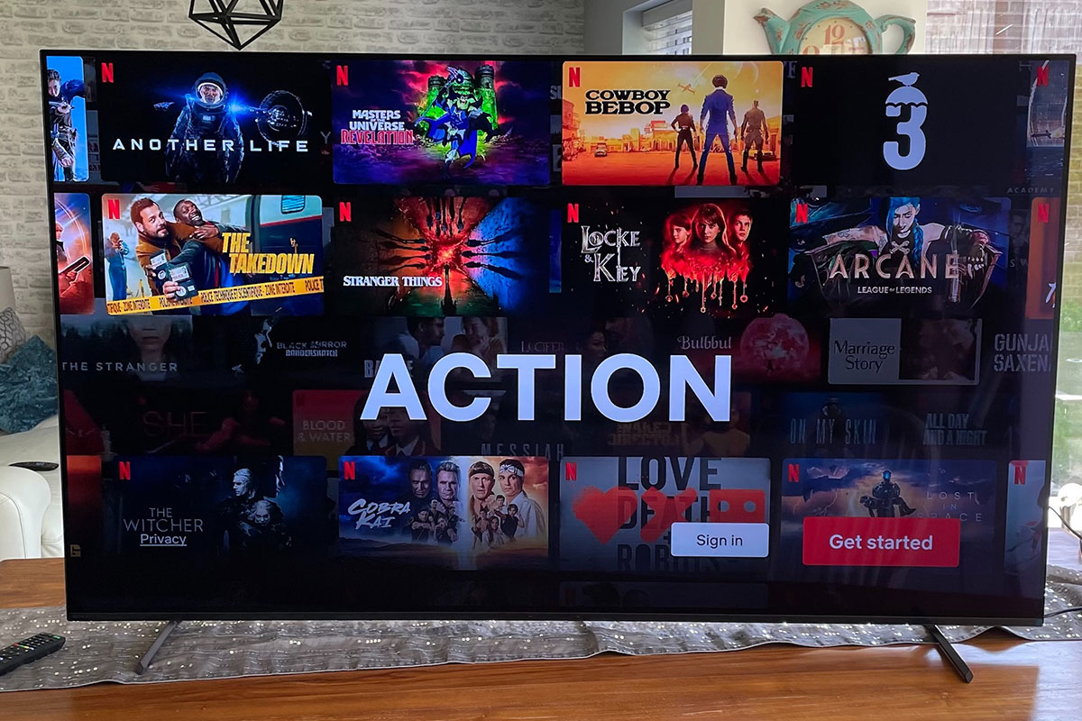 Tivi Sony OLED 4K 55 inch K-55XR80 có cạnh tranh được so với những tivi mới 2025?